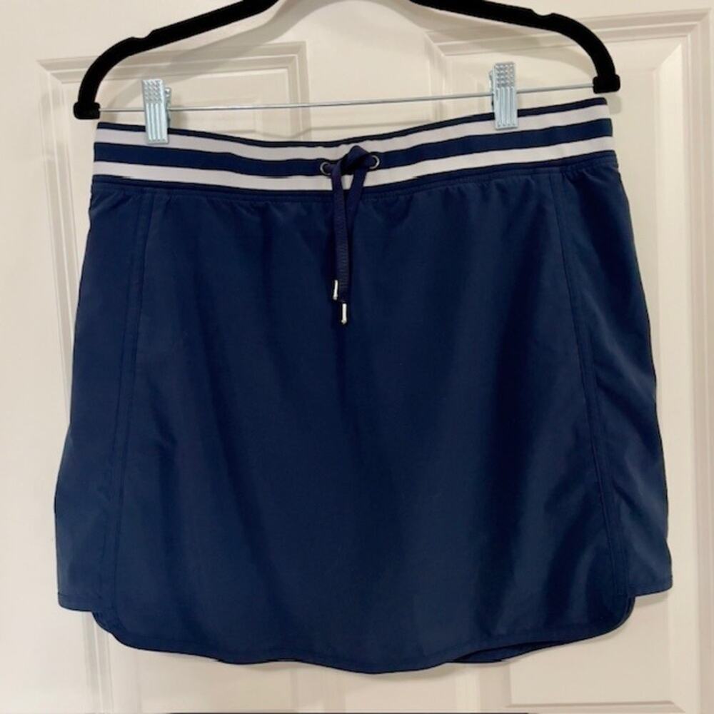 Athleta Skort Skirt Navy Blue Stripe with Zip Pockets Tennis Golf Hike Size 10P